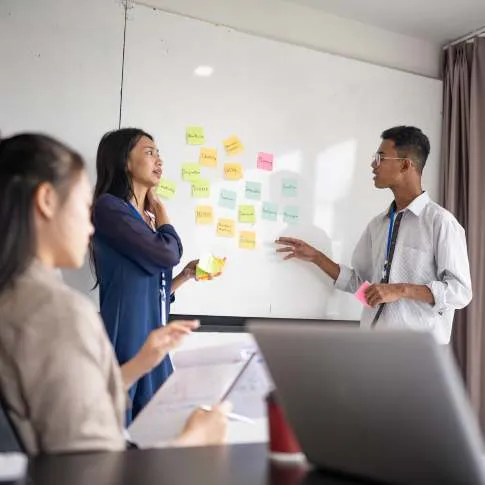 vignette-bts-gestion-de-la-pme-esicad-my-french-degree